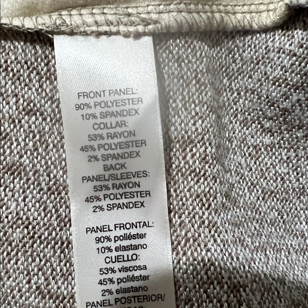 💲 2 💲if BUNDLED 3 or more $2 items Chico's Blue and Gray Top Size 1. C025 - Picture 8 of 8